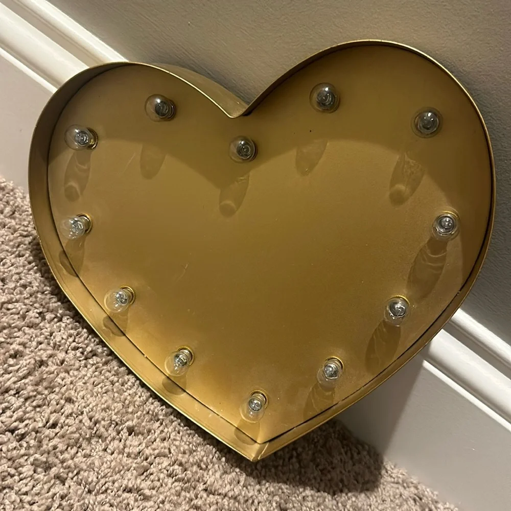 Light up heart - Picture 1 of 2